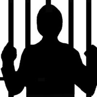 स्टूडेंट्स को ड्रग्स सप्लाई करते व्यापारी पुलिस की हिरासत में